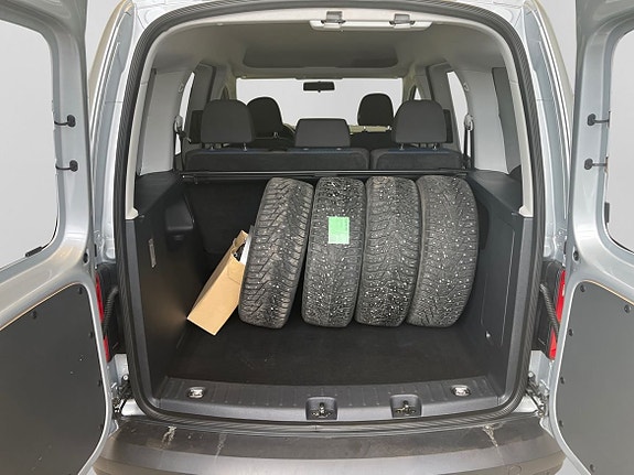 Volkswagen Caddy 18 of 18