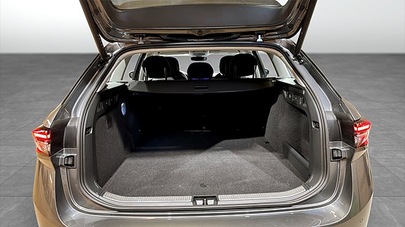 Skoda Superb 12 of 22