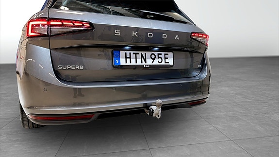 Skoda Superb 13 of 22