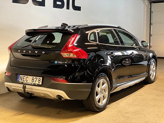 Volvo V40 Cross Country 6 of 13