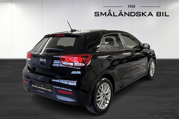 Kia Rio 4 of 5