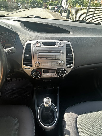 Hyundai i20 6 of 7