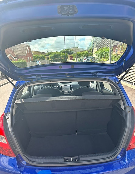 Hyundai i20 3 of 7