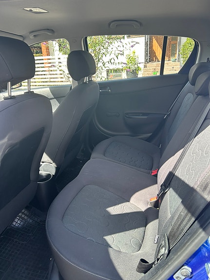 Hyundai i20 5 of 7
