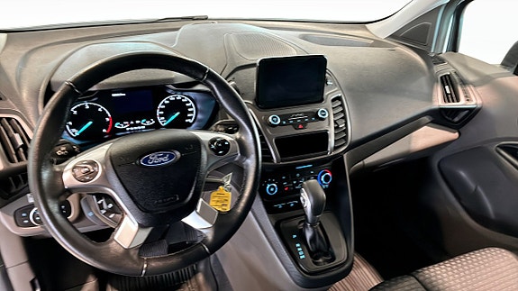 Ford Transit Connect 4 of 5