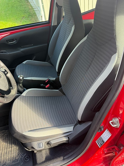 Toyota Aygo 3 of 5