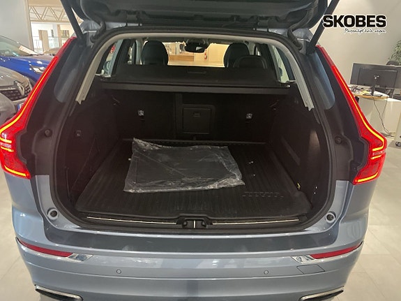 Volvo XC60 16 of 19