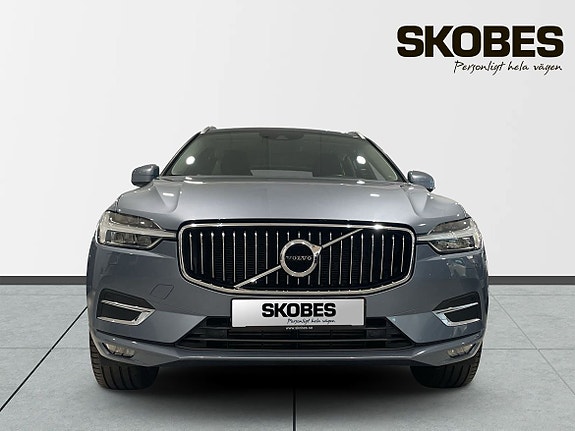 Volvo XC60 2 of 5