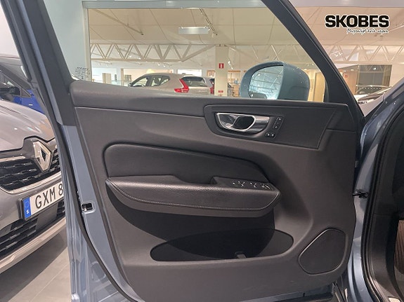 Volvo XC60 15 of 19