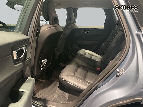 Volvo XC60 9 of 19