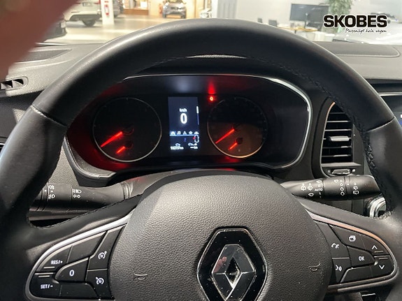 Renault Megane 12 of 18