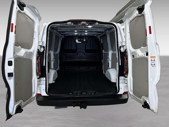 Ford E-Transit 5 of 5