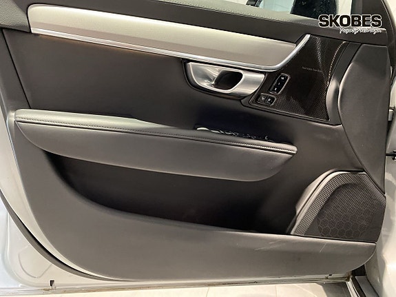 Volvo V90 16 of 24