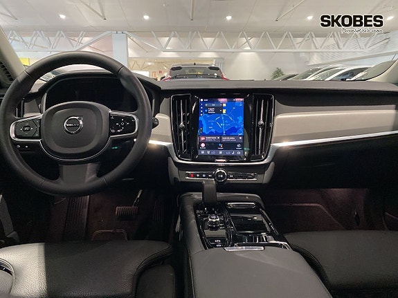 Volvo V90 13 of 24