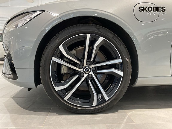 Volvo V90 18 of 24
