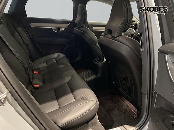 Volvo V90 11 of 24