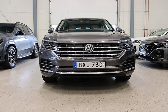 Volkswagen Touareg 3 of 30