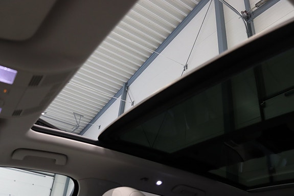 Volkswagen Touareg 30 of 30