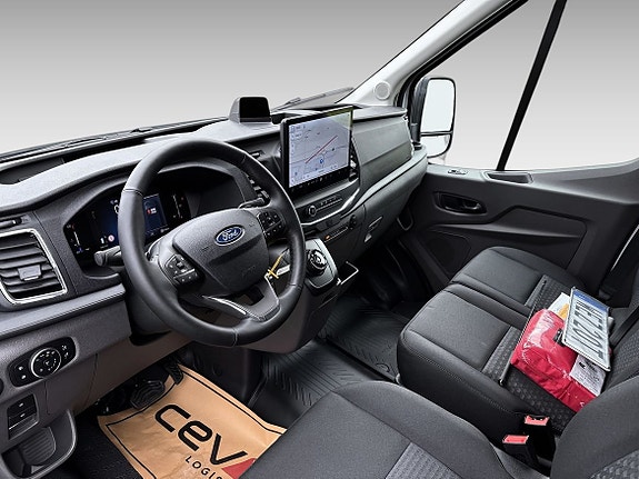 Ford Transit 10 of 15