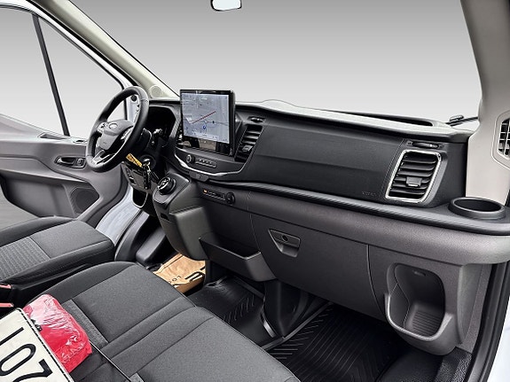 Ford Transit 14 of 15