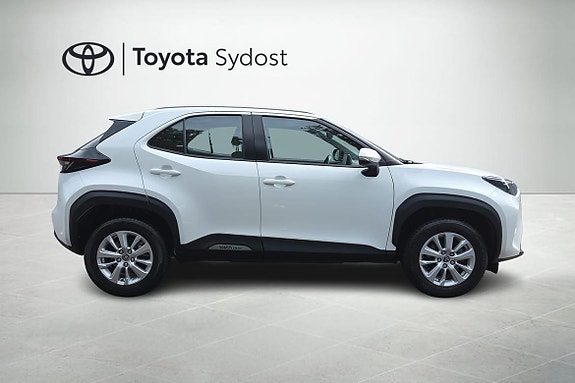 Toyota Yaris Cross 16 of 20