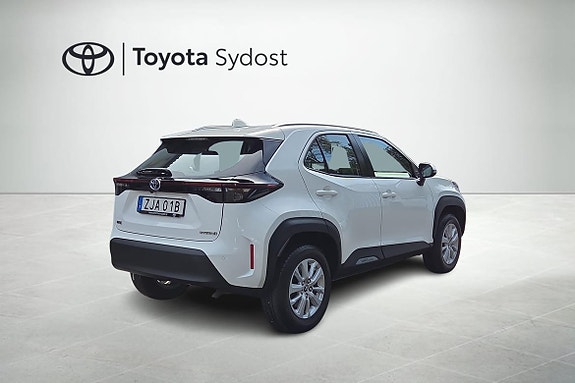 Toyota Yaris Cross 2 of 20