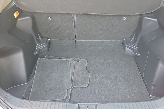 Toyota Yaris Cross 10 of 20