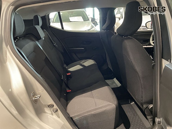 Dacia Sandero 9 of 16