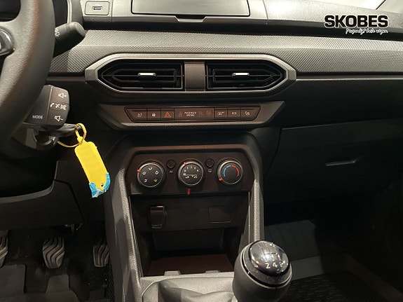 Dacia Sandero 11 of 16