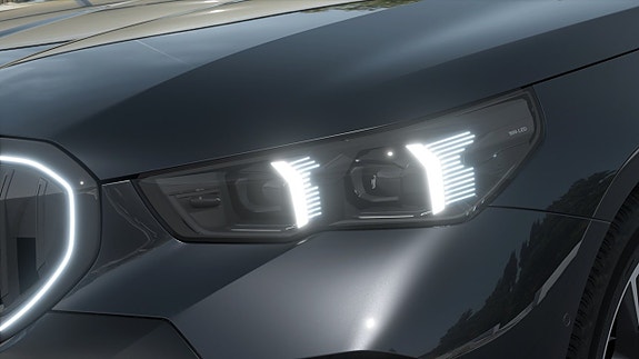 BMW i5 6 of 13