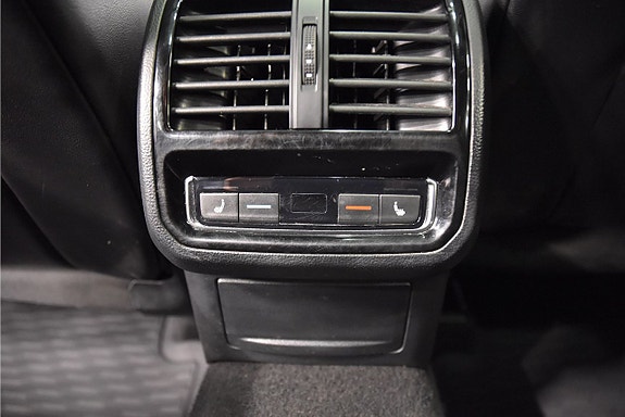 Volkswagen Arteon 17 of 26