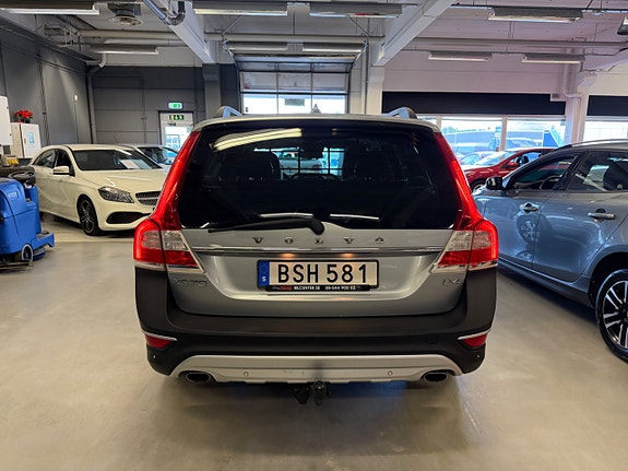 Volvo XC70 6 of 30