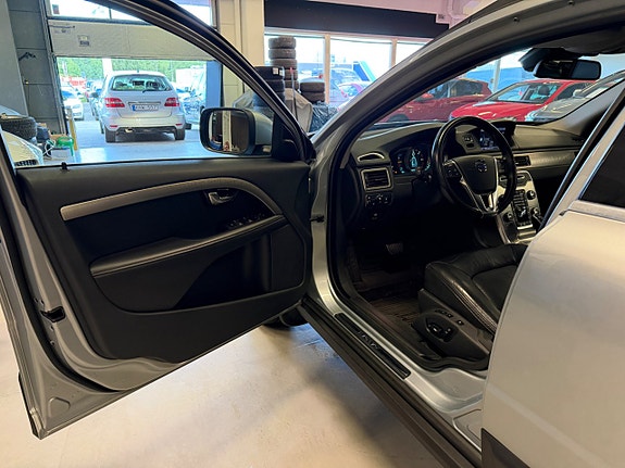 Volvo XC70 8 of 30