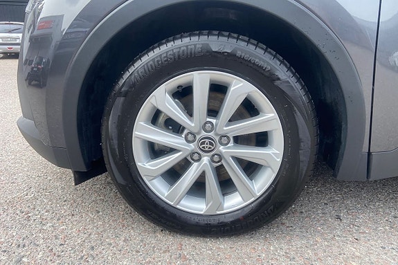 Toyota C-HR 17 of 21