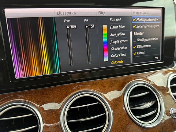 Mercedes-Benz E220 13 of 20