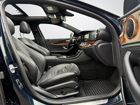 Mercedes-Benz E220 16 of 20