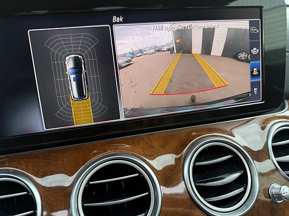 Mercedes-Benz E220 14 of 20
