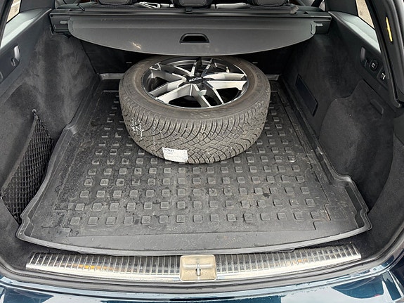 Mercedes-Benz E220 19 of 20