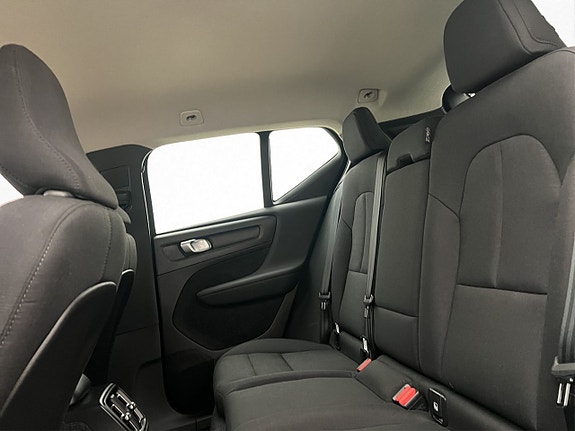 Volvo XC40 27 of 27