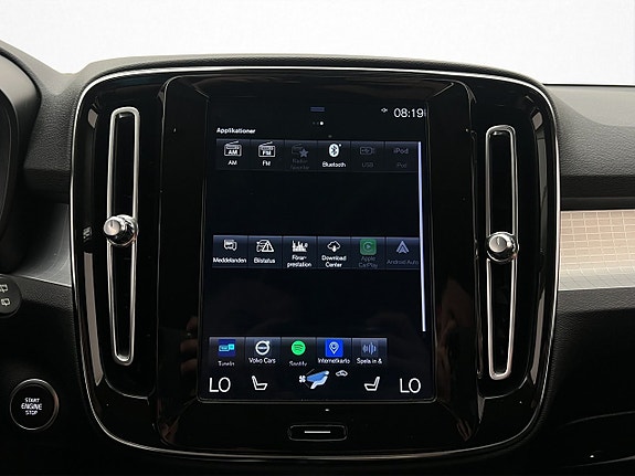 Volvo XC40 19 of 27