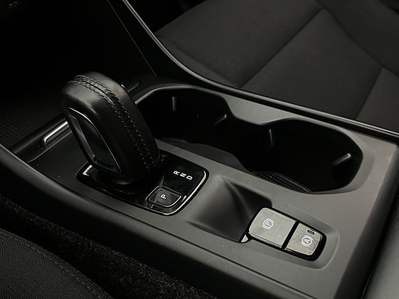 Volvo XC40 24 of 27