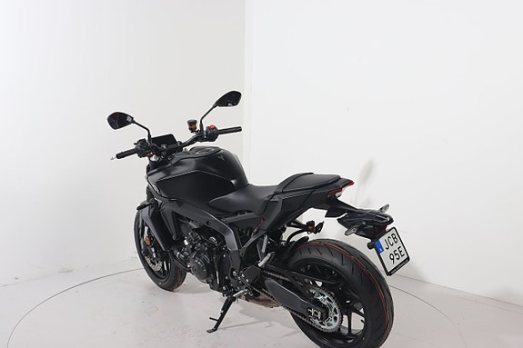 Yamaha MT-09 6 of 6