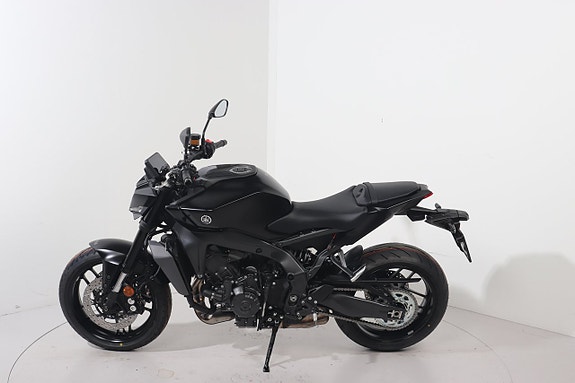 Yamaha MT-09 5 of 6