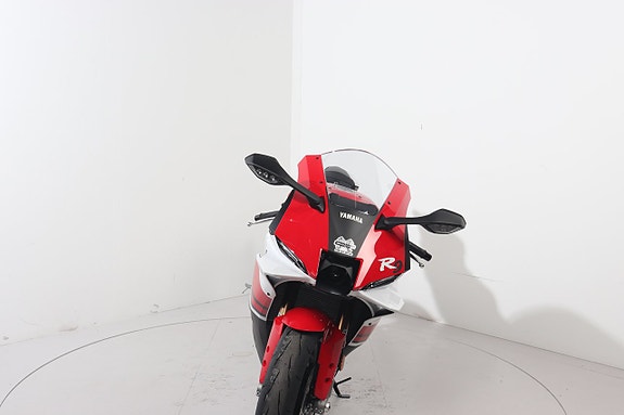Yamaha R-9 70TH ANN 3 of 6