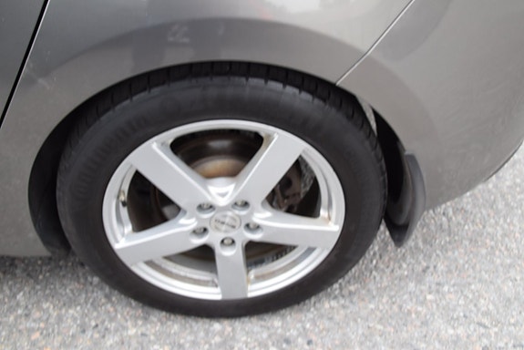 Kia Carens 21 of 21