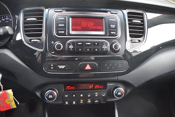 Kia Carens 12 of 21