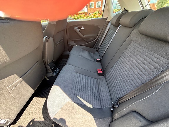 Volkswagen Polo 3 of 5