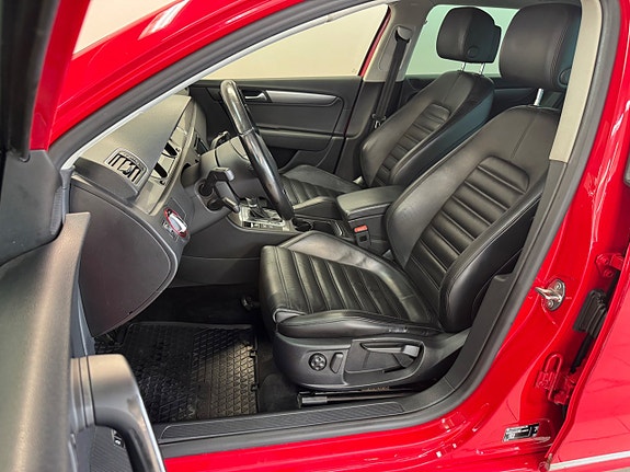 Volkswagen Passat 10 of 13