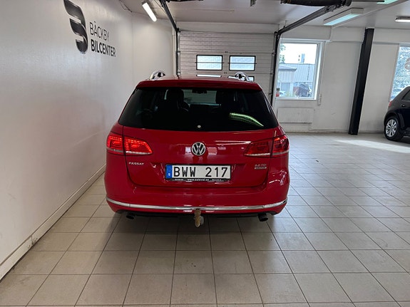 Volkswagen Passat 4 of 13