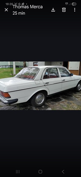 Mercedes-Benz 240 D 3 of 5